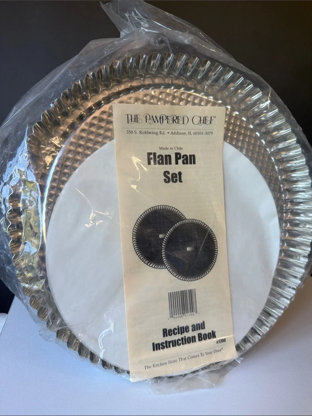 Pampered Chef bundle NIB Flan Pan Set + Garlic Press + Measure All Cup